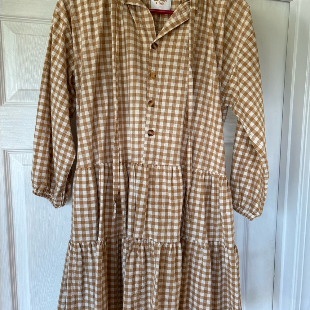 Chic Brown and White Buttoned Sundress with Cuffed Sleeves